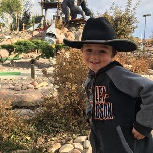 Meet your Posher, Alexandra